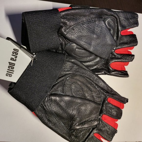 Leather and fabric combination Driving gloves size L (more like M.. ) - Picture 3 of 3